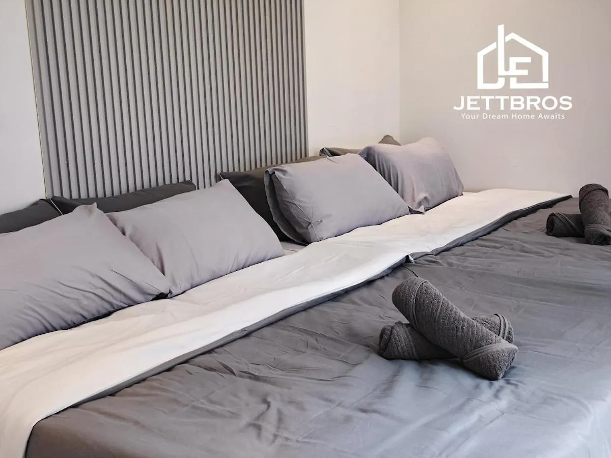 Jettbros De 'La Creme At Mount Austin Jb Apartment Johor Bahru